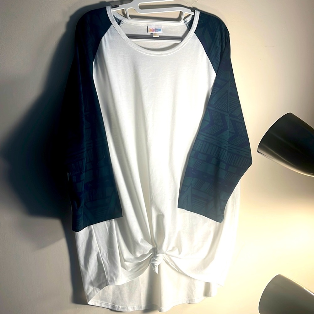 Lularoe 3XL Randy Baseball Tee. White body with Green/Navy 3/4 Sleeve Like New